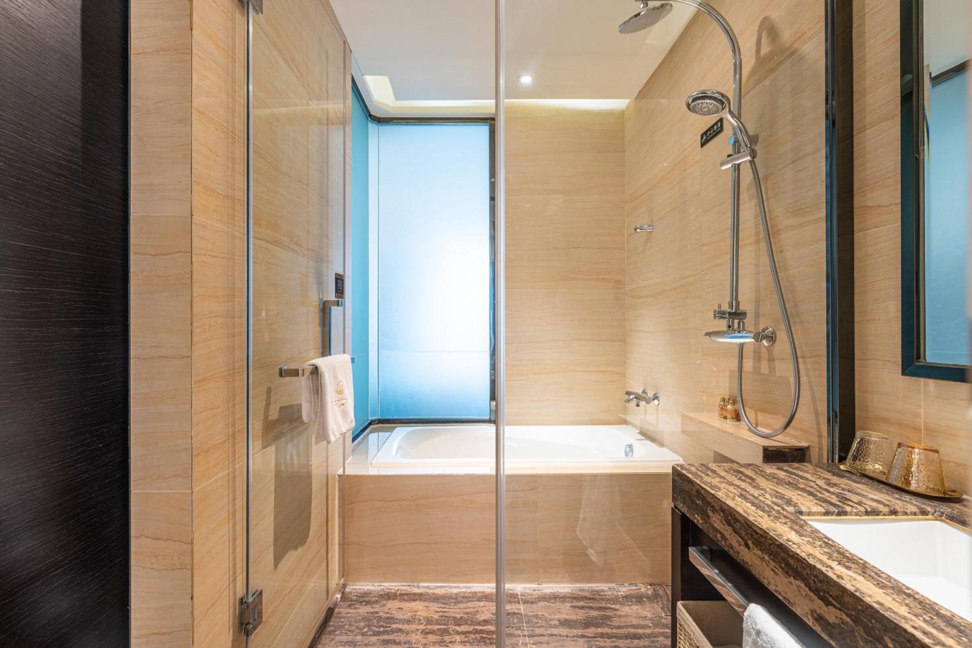 Hotel Wisdom Boutique 3*