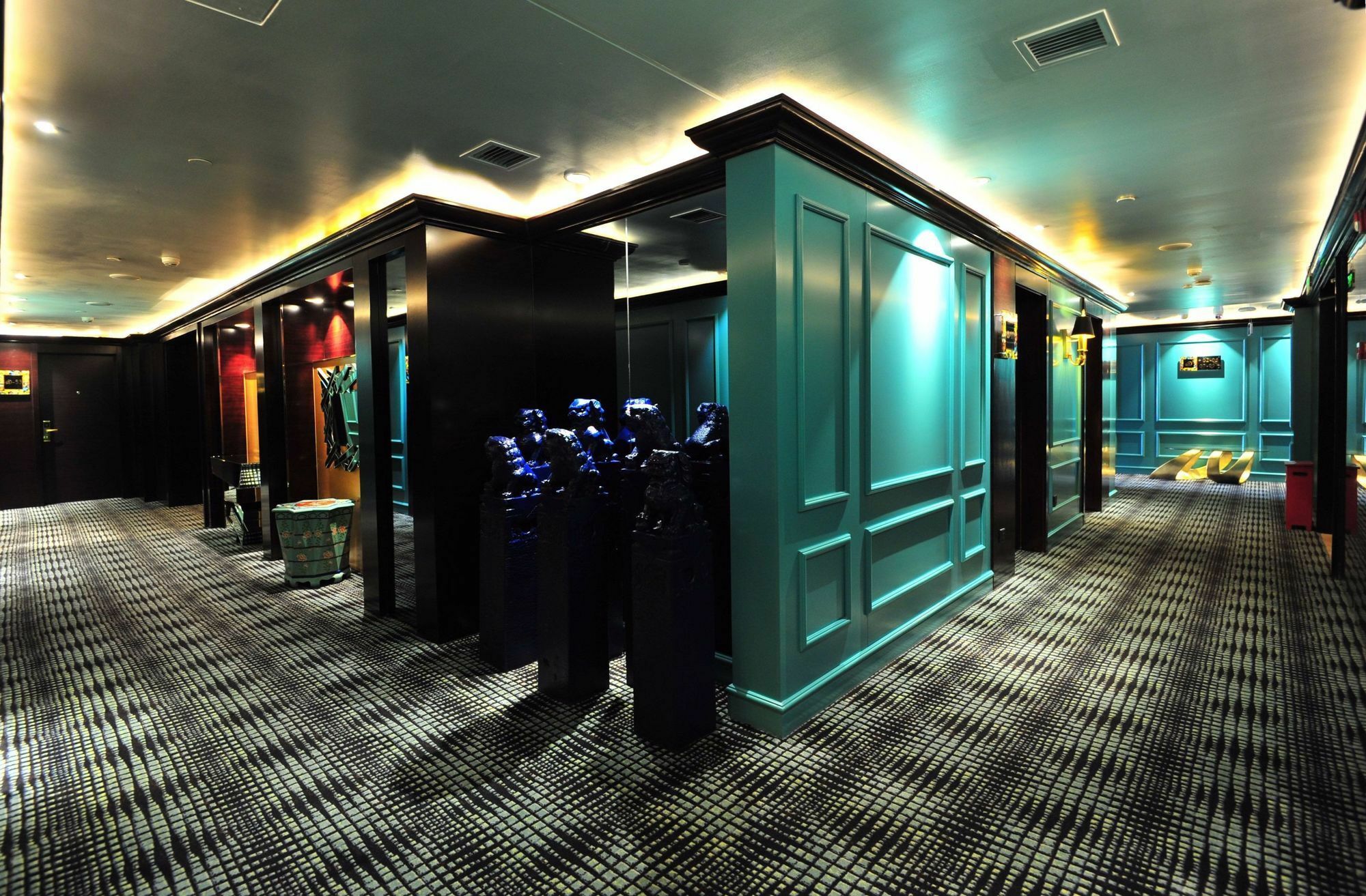 Wisdom Boutique 3*